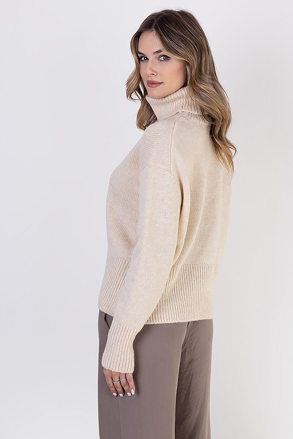 Turtleneck model 187211 MKM - ElrubEcom