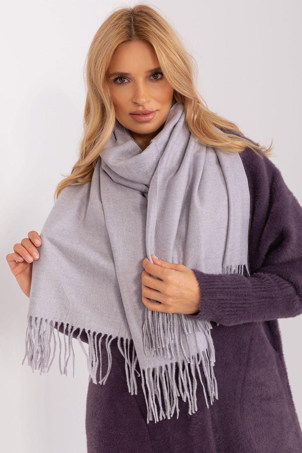 Shawl model 187617 AT - ElrubEcom