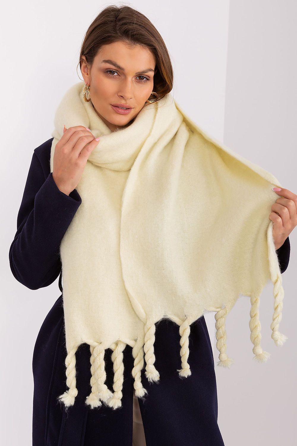 Shawl model 190589 AT - ElrubEcom