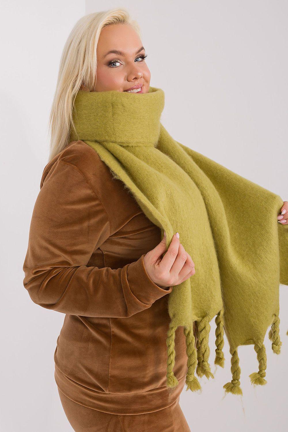 Shawl model 190589 AT - ElrubEcom