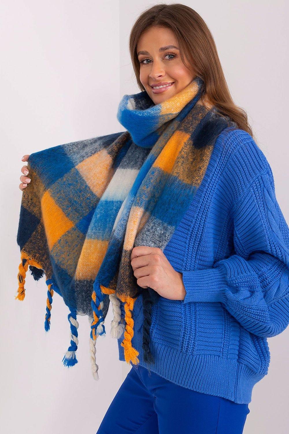 Shawl model 191719 AT - ElrubEcom