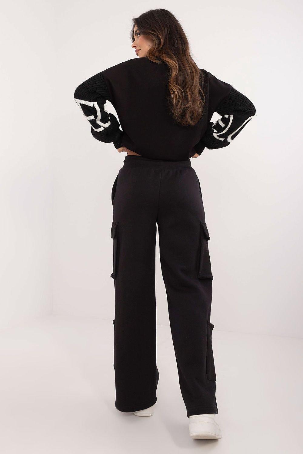 Tracksuit trousers model 202946 Sublevel - ElrubEcom