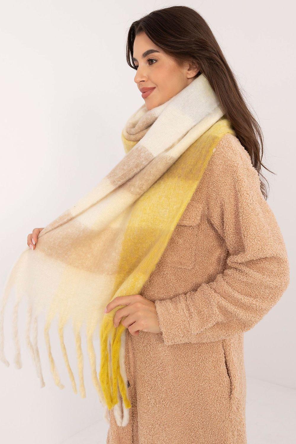 Shawl model 203186 AT - ElrubEcom