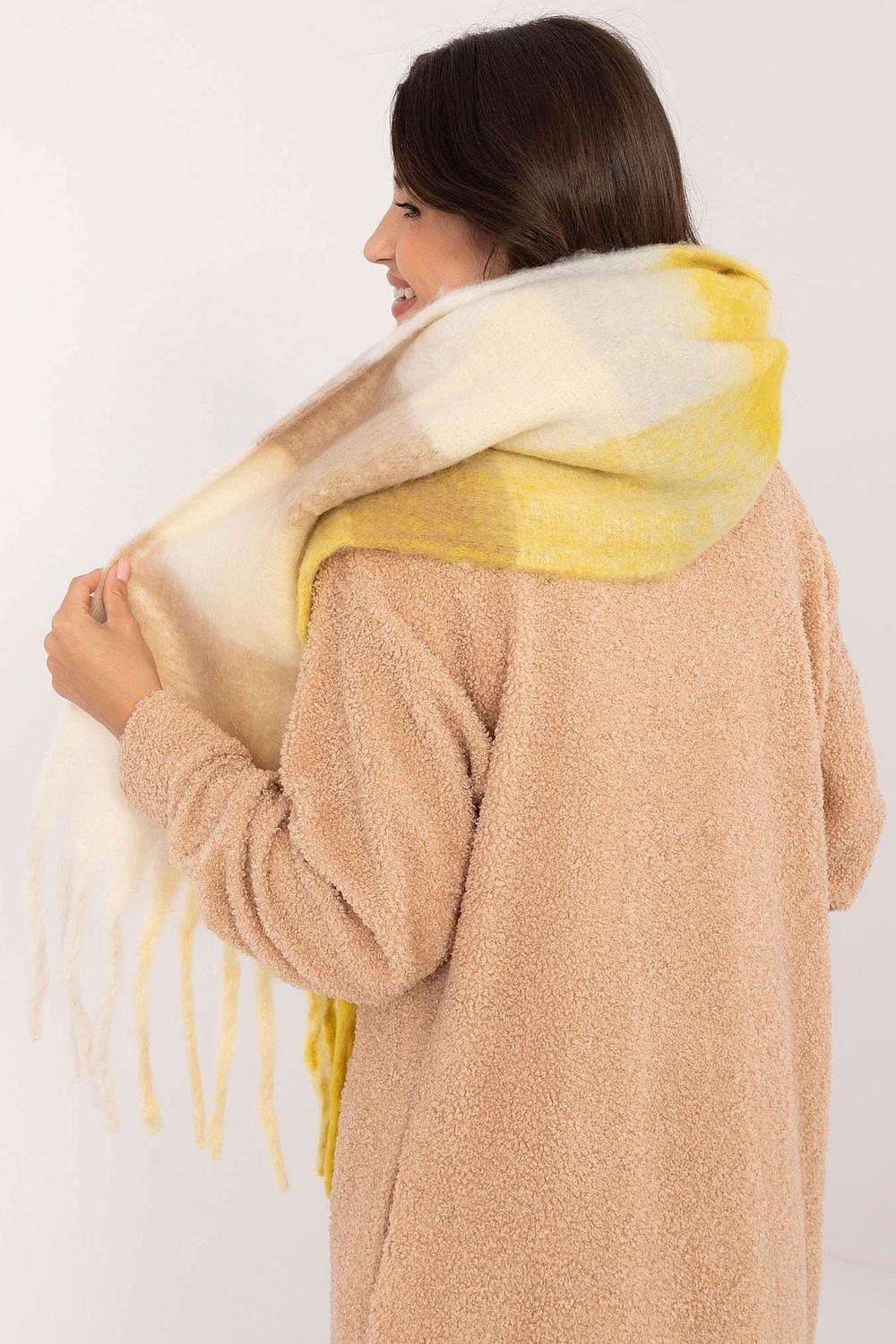 Shawl model 203186 AT - ElrubEcom