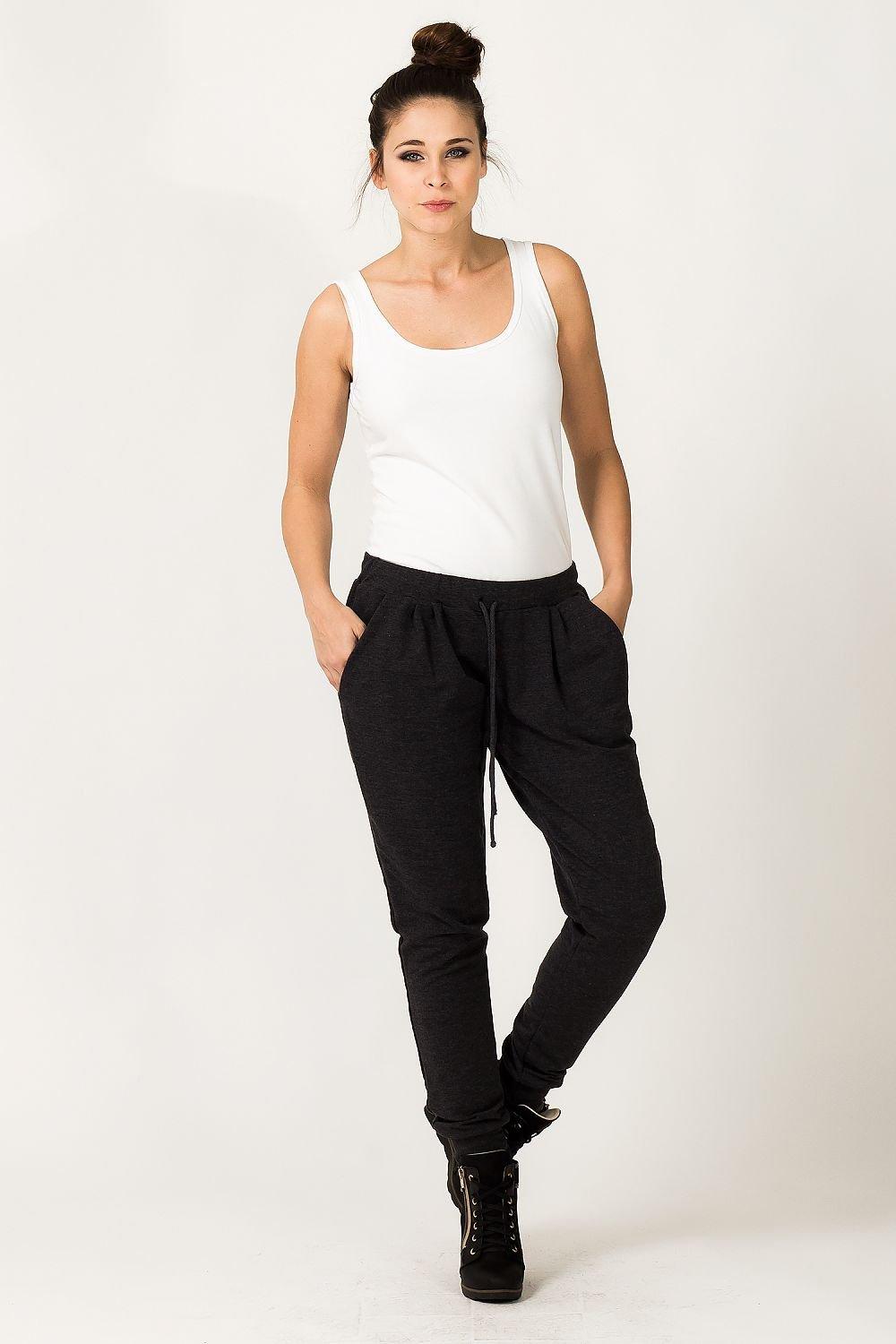 Tracksuit trousers model 36110 Tessita - ElrubEcom