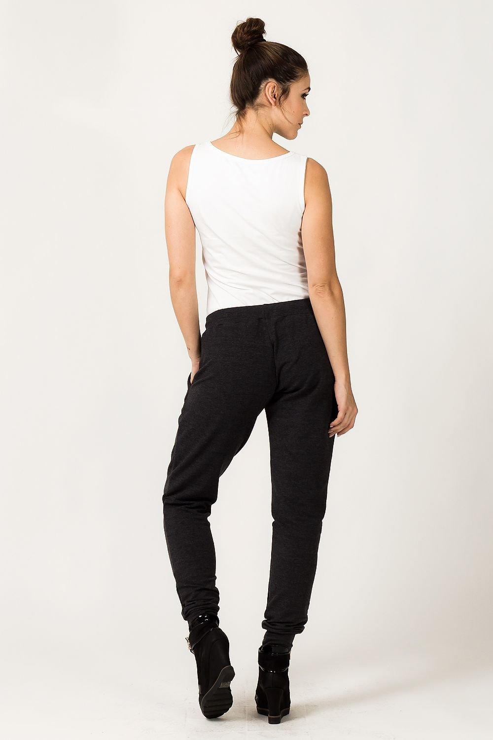 Tracksuit trousers model 36110 Tessita - ElrubEcom