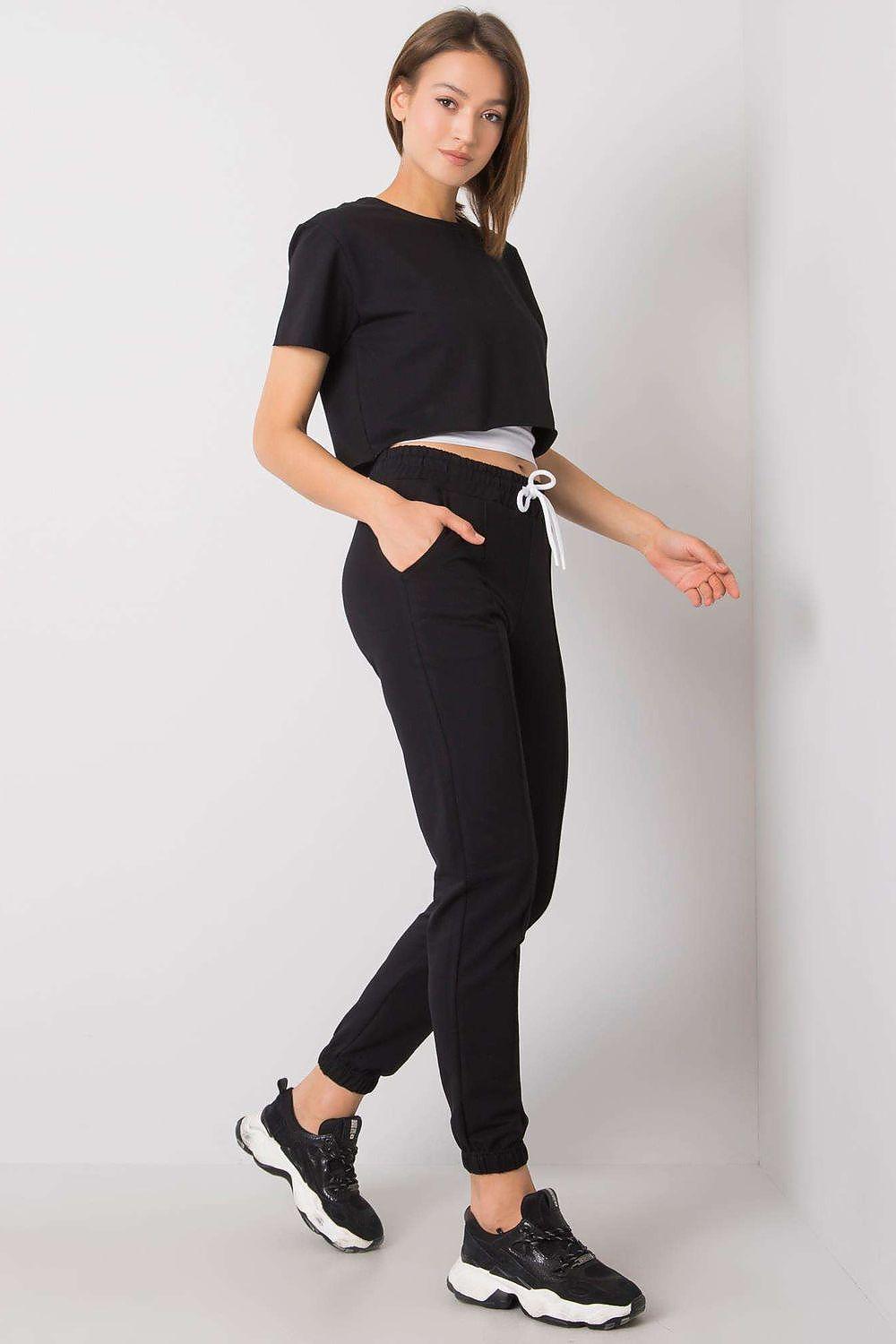 Women trousers model 168893 Rue Paris - ElrubEcom