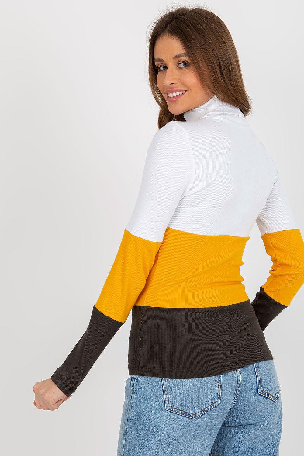 Turtleneck model 176803 Relevance - ElrubEcom