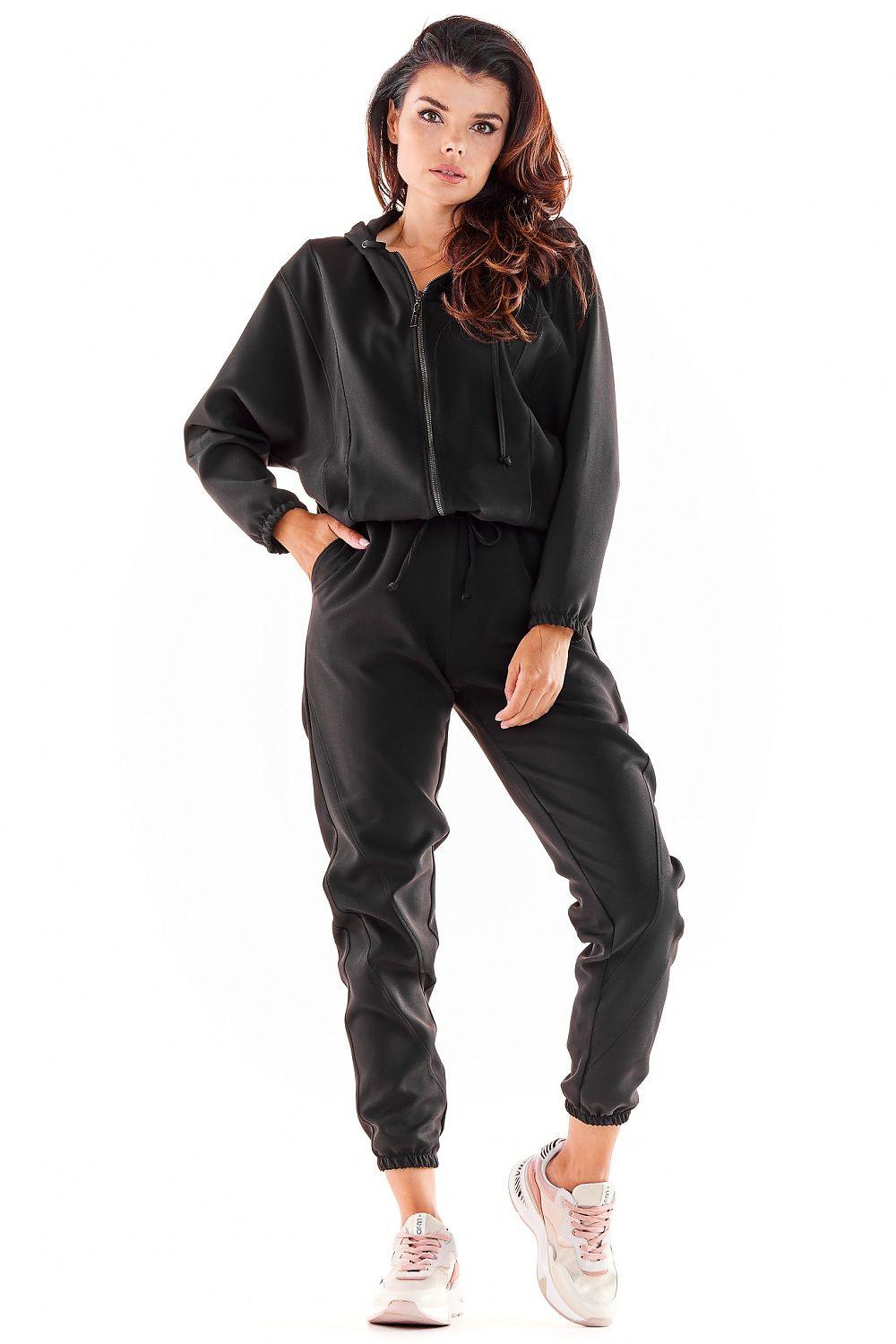 Tracksuit trousers model 178655 awama - ElrubEcom