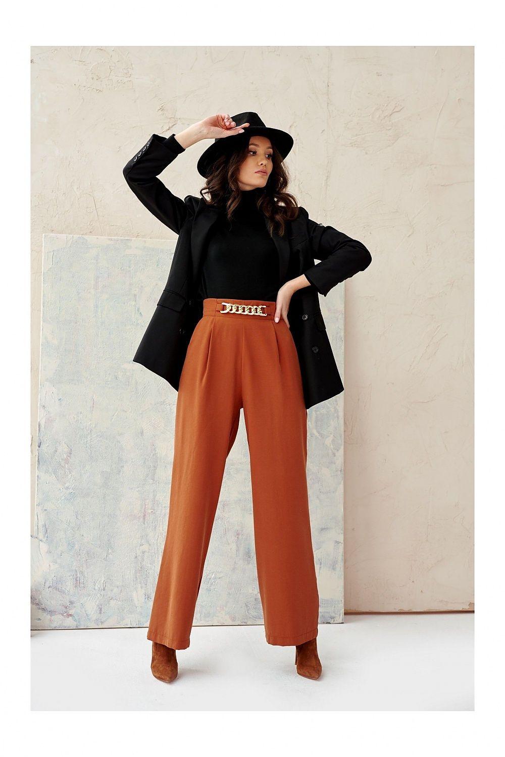 Women trousers model 182636 Roco Fashion - ElrubEcom