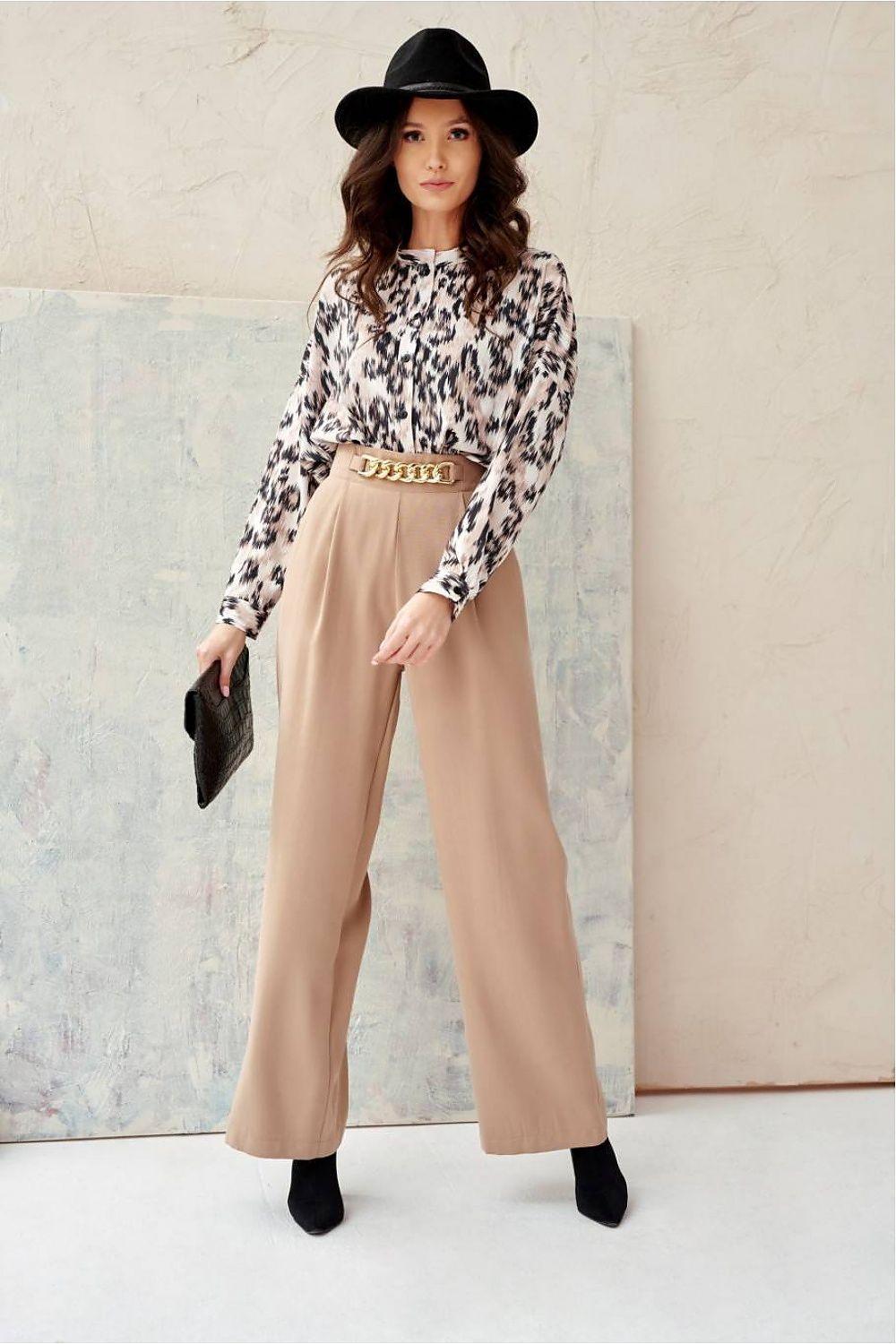 Women trousers model 182636 Roco Fashion - ElrubEcom