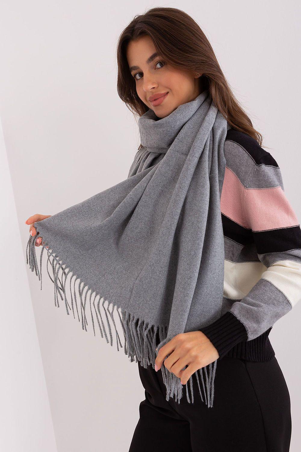 Shawl model 187617 AT - ElrubEcom